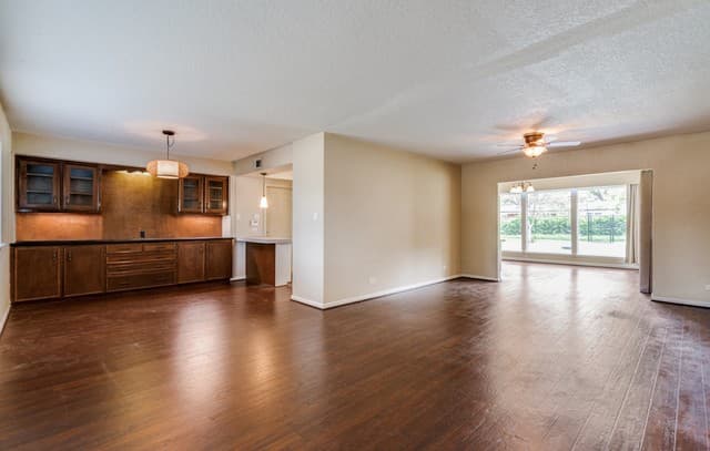 3-bedroom rental at 223 Beechwood in San Antonio, TX — photo 4