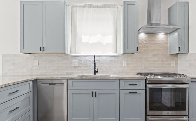 2-bedroom rental at 637 Canton in San Antonio, TX — photo 5
