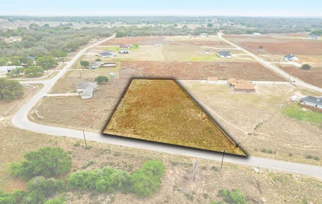 rental at 215 Mustang Ridge in Natalia, TX — photo 1