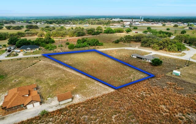 rental at 215 Mustang Ridge in Natalia, TX — photo 4