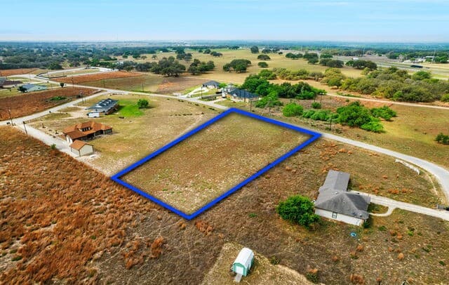 rental at 215 Mustang Ridge in Natalia, TX — photo 5