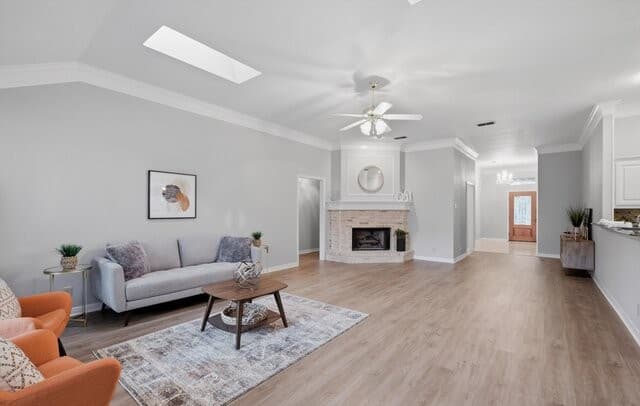 3-bedroom rental at 6 Ancient Bend in San Antonio, TX — photo 3