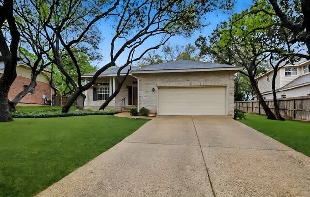 3-bedroom rental at 6 Ancient Bend in San Antonio, TX — photo 4