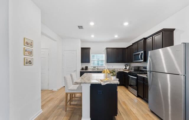 3-bedroom rental at 10811 Emerick in San Antonio, TX — photo 1