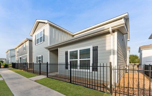 3-bedroom rental at 10811 Emerick in San Antonio, TX — photo 4