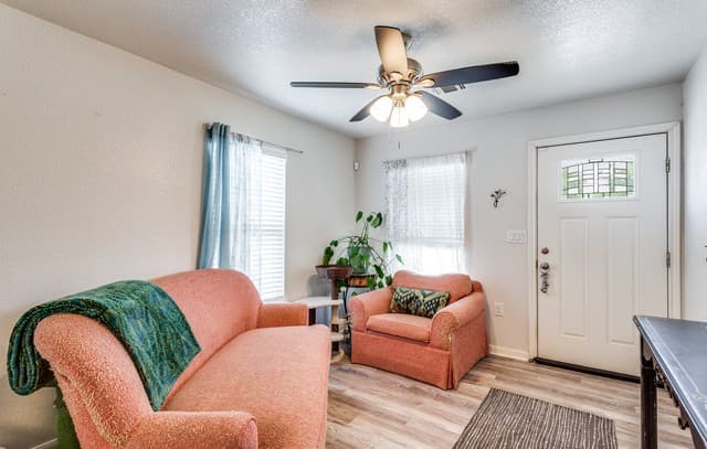 3-bedroom rental at 266 Bundy St. in San Antonio, TX — photo 5