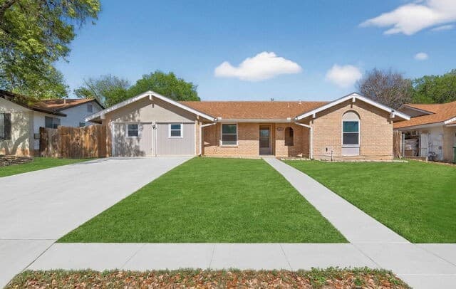 5-bedroom rental at 5343 Galacino in San Antonio, TX — photo 1