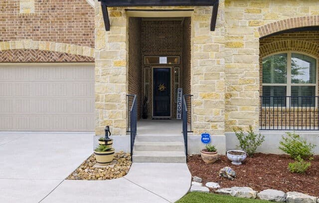 3-bedroom rental at 23506 Enchanted Bend in San Antonio, TX — photo 3