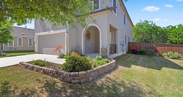 4-bedroom rental at 5245 Nature in Marion, TX — photo 2