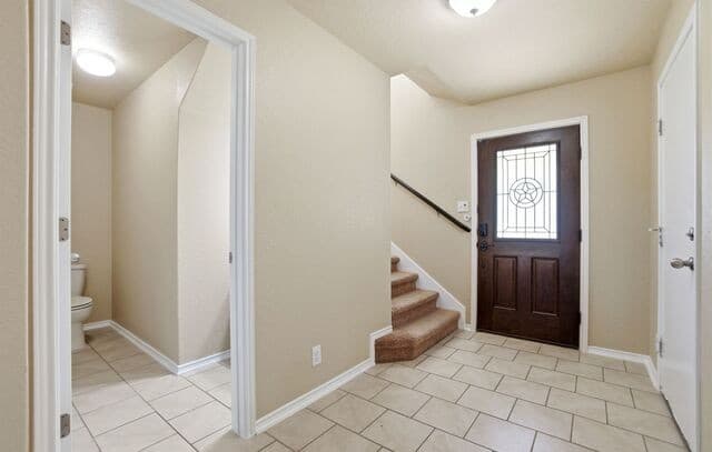 3-bedroom rental at 8826 Palmetto Falls in San Antonio, TX — photo 3
