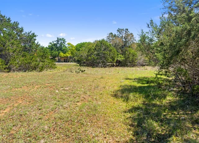 rental at 1530 Misty Lane in Spring Branch, TX — photo 3