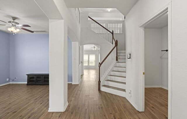 4-bedroom rental at 910 Thomas Ridge in San Antonio, TX — photo 3