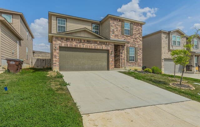 4-bedroom rental at 7410 Champion in San Antonio, TX — photo 2
