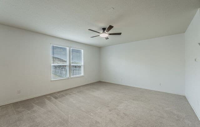 4-bedroom rental at 7410 Champion in San Antonio, TX — photo 5
