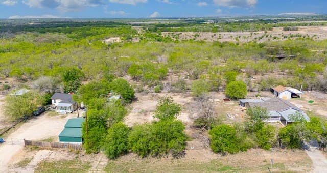 rental at 13947 Somerset in Von Ormy, TX — photo 1