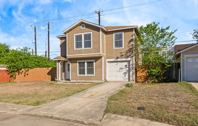 3-bedroom rental at 7955 Ruby Mdw in San Antonio, TX — photo 3
