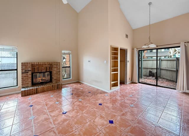 2-bedroom rental at 4839 Brandeis Unit 712 in San Antonio, TX — photo 2