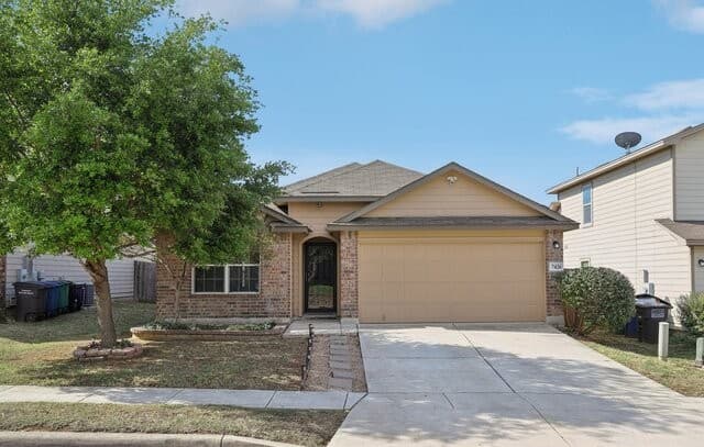 3-bedroom rental at 7426 Galileo Line in San Antonio, TX — photo 1