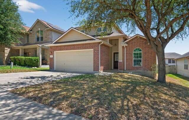 3-bedroom rental at 225 Country Vale in Cibolo, TX — photo 1