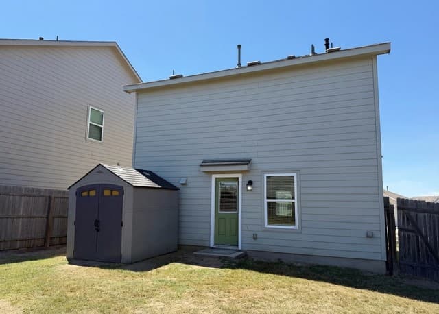 3-bedroom rental at 210 Expedition Way in San Antonio, TX — photo 5