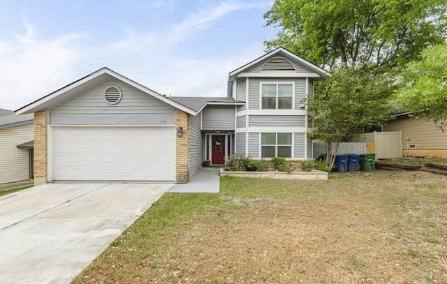 3-bedroom rental at 5335 Mountain Vista Dr in San Antonio, TX — photo 1