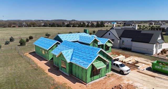 4-bedroom rental at 208 Interlaken St in Fredericksburg, TX — photo 1