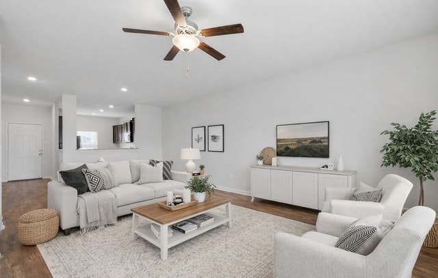 5-bedroom rental at 3139 Rosalind Way in San Antonio, TX — photo 4