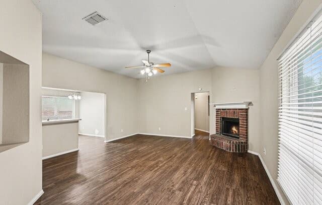 3-bedroom rental at 6530 Ithaca Fls in San Antonio, TX — photo 2