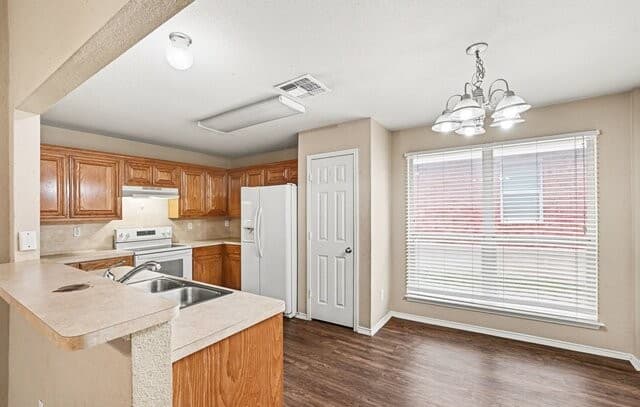 3-bedroom rental at 6530 Ithaca Fls in San Antonio, TX — photo 5