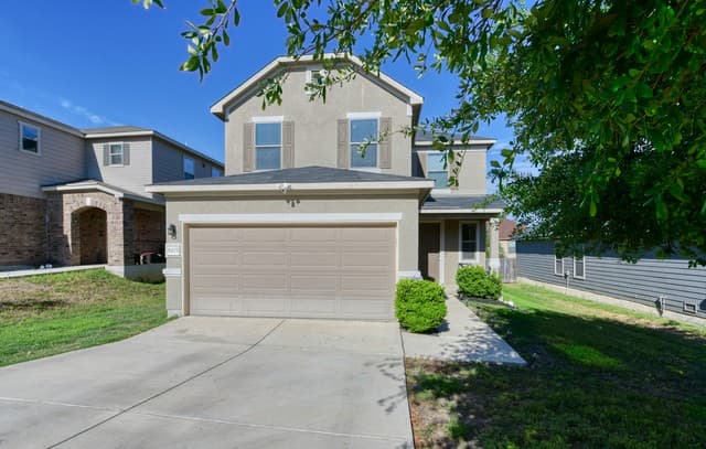 3-bedroom rental at 8419 Fortuna Valley in San Antonio, TX — photo 1