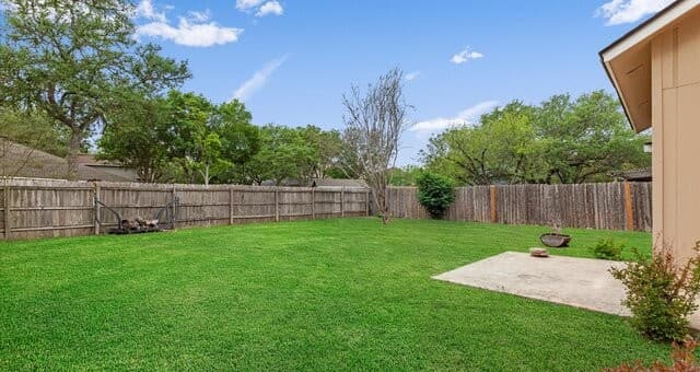 3-bedroom rental at 3909 Ogelthorpe in Schertz, TX — photo 2