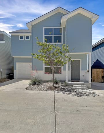 3-bedroom rental at 2045 Silver Oaks in San Antonio, TX — photo 1