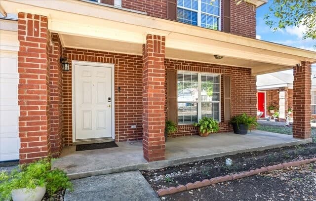 4-bedroom rental at 10614 Lynx Range in San Antonio, TX — photo 4