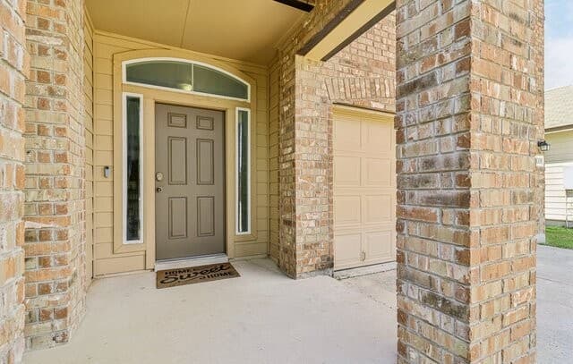 3-bedroom rental at 8335 Angelina Parke in San Antonio, TX — photo 4