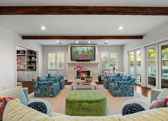 4-bedroom rental at 446 Canterbury Hill St in Terrell Hills, TX — photo 4