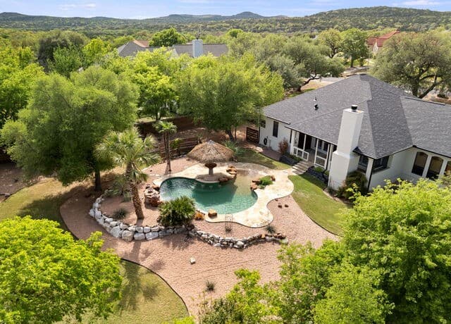 3-bedroom rental at 1926 Slumber Pass in San Antonio, TX — photo 1