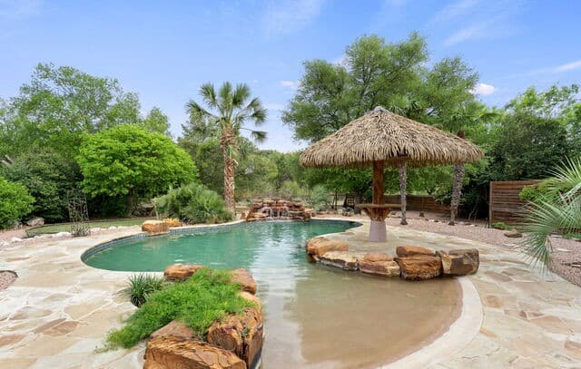 3-bedroom rental at 1926 Slumber Pass in San Antonio, TX — photo 2
