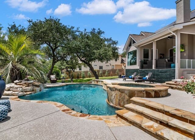 4-bedroom rental at 922 Split Fairway in San Antonio, TX — photo 5