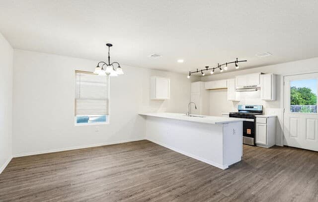 4-bedroom rental at 6531 Hazy Gln in San Antonio, TX — photo 5
