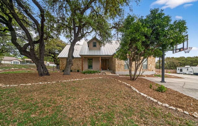 3-bedroom rental at 116 Stonegate S in Boerne, TX — photo 1