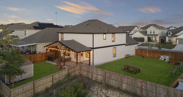 4-bedroom rental at 11287 Blue Feather in San Antonio, TX — photo 2