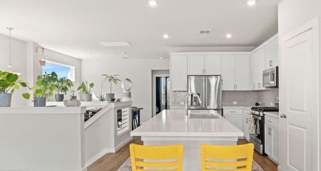 3-bedroom rental at 4406 Stark Alley in San Antonio, TX — photo 4