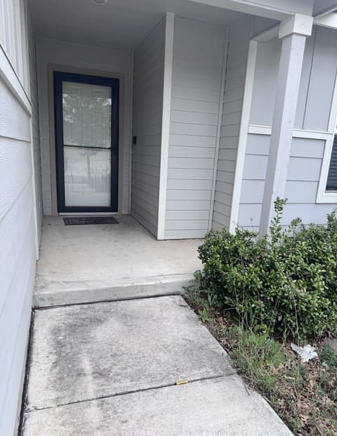 3-bedroom rental at 106 Moscovy Duck in San Antonio, TX — photo 2