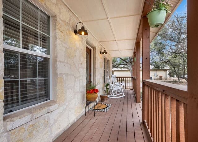 3-bedroom rental at 786 Deep Water Drive in Spring Branch, TX — photo 4