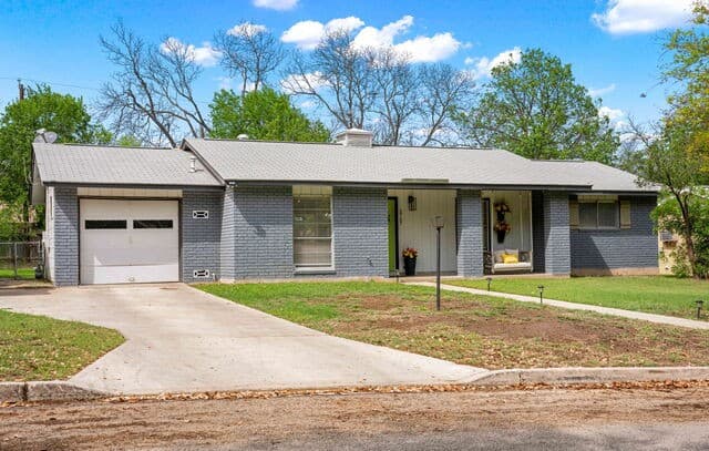 3-bedroom rental at 5707 Ben Casey Dr in San Antonio, TX — photo 2