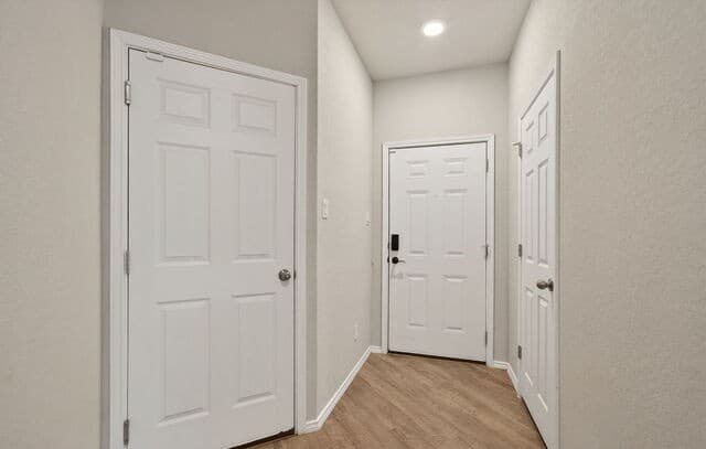 4-bedroom rental at 14643 Hackamore in Elmendorf, TX — photo 5