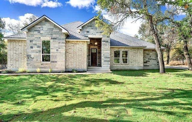 4-bedroom rental at 177 Timber in La Vernia, TX — photo 1