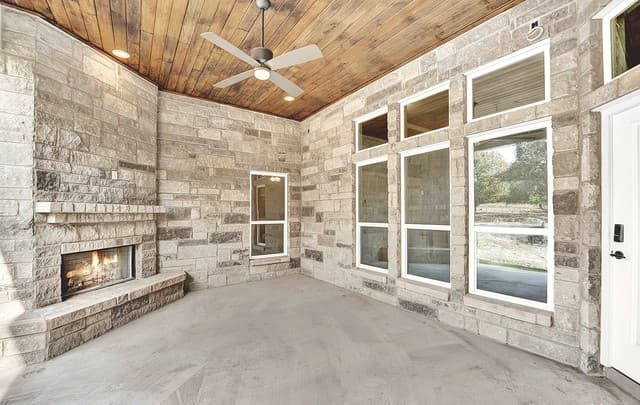 4-bedroom rental at 177 Timber in La Vernia, TX — photo 4