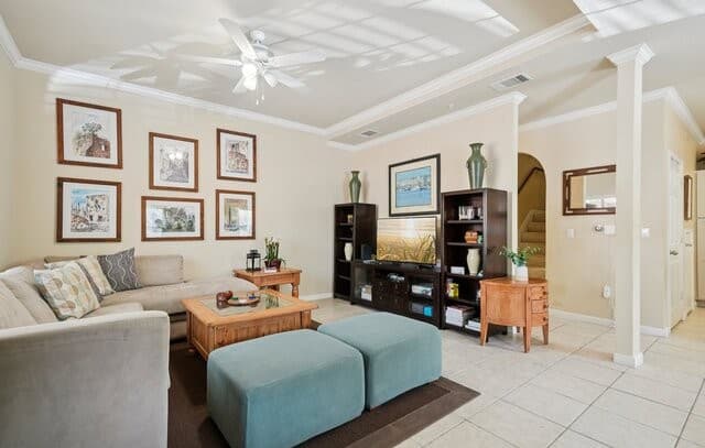 4-bedroom rental at 6160 Eckhert Unit APT 301 in San Antonio, TX — photo 3