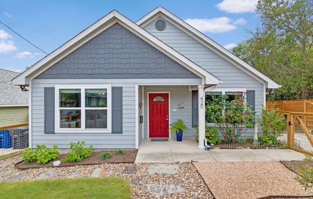 3-bedroom rental at 420 Belmont in San Antonio, TX — photo 5